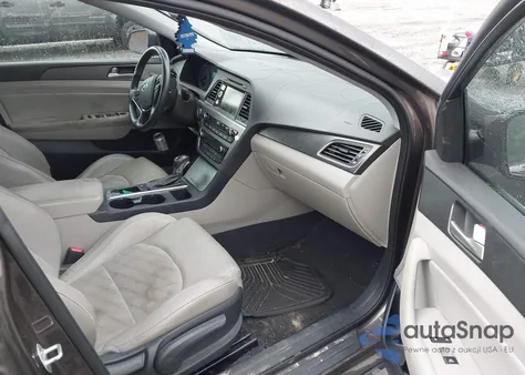 2016 Hyundai Sonata Sport z USA, uszkodzony, nr VIN 5NPE34AF9GH272552